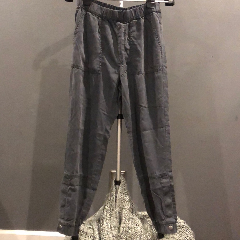 AEO blue joggers